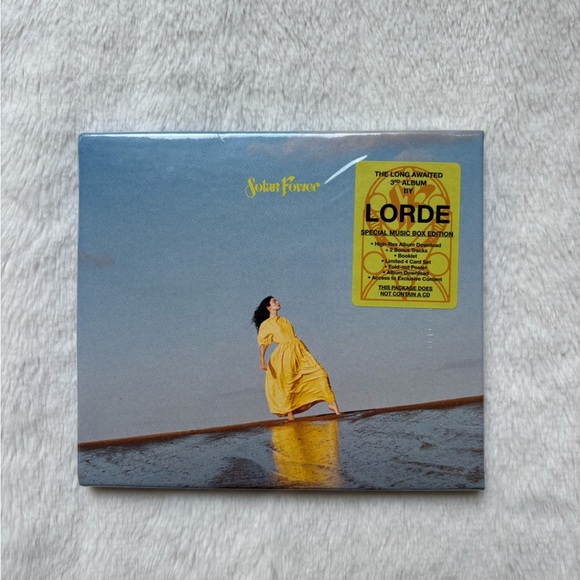 Brand New Lorde Solar Power Special Music Box Edition (NO CD INCLUDED) - Picture 1 of 4